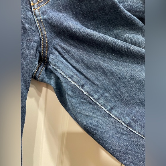 Hudson Beth Mid Rise Baby Bootcut - Picture 10 of 13